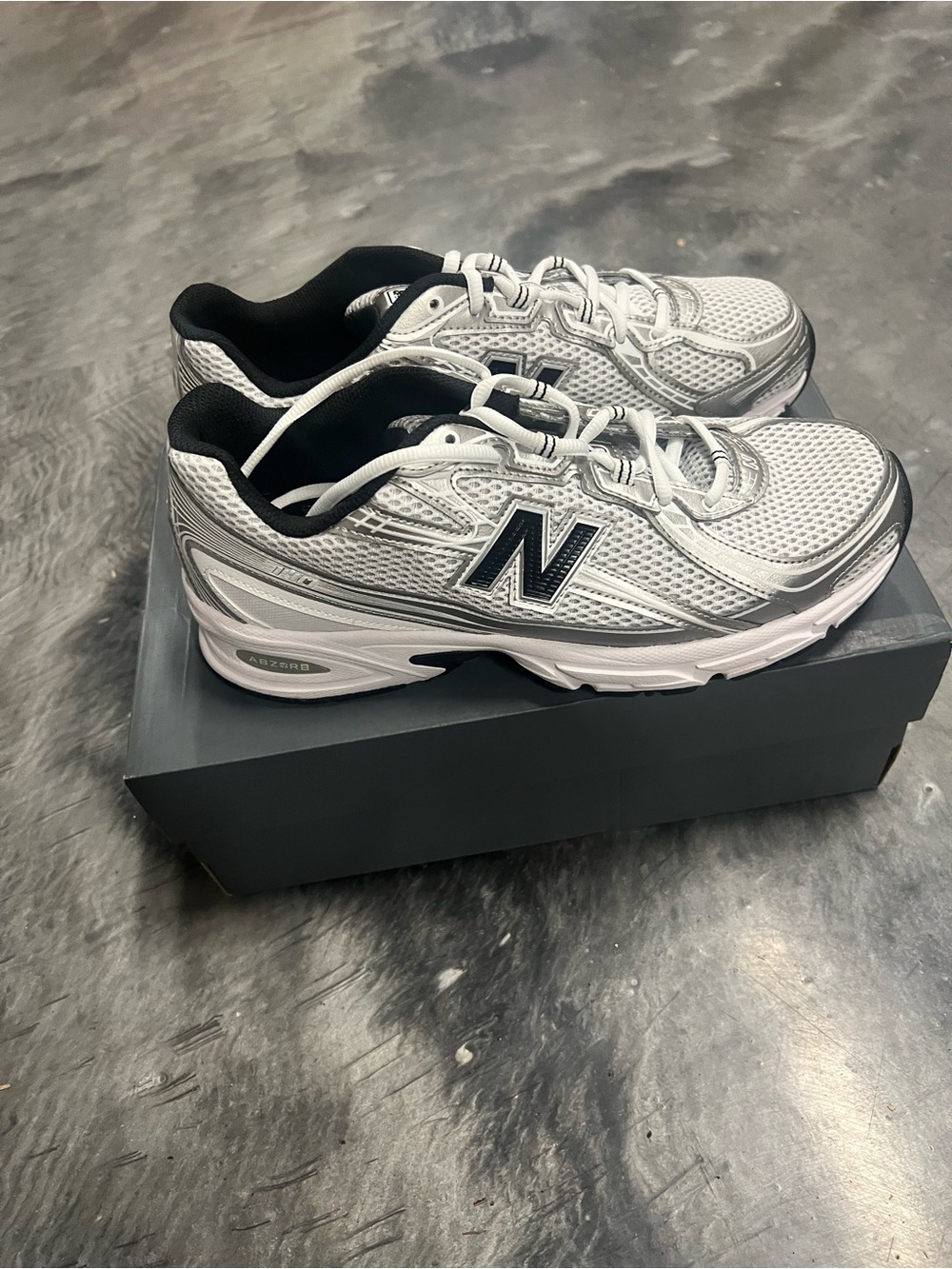 New Balance White & Gray Mesh Running Shoes with Black Accents